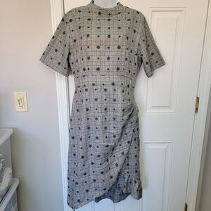 NWT LENON Gray Blue Plaid Floral Modest Dress Ruffle Hem Short Sleeve Size M